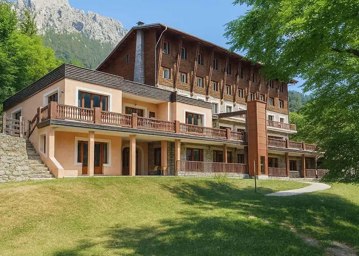 Auberge De Jeunesse Hi Valdeblore - Le Chalet